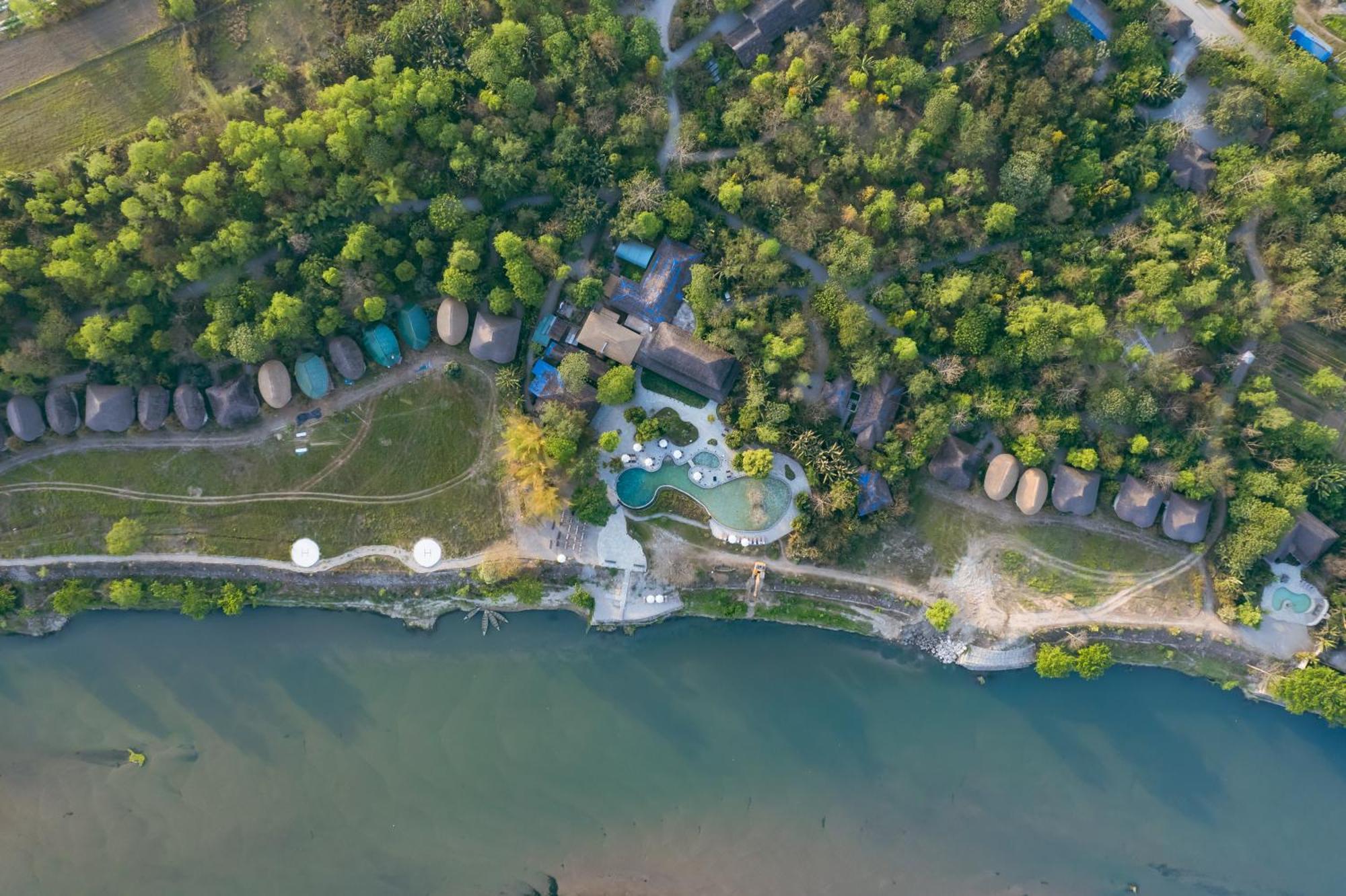 Meghauli Barahi Jungle Lodge מראה חיצוני תמונה