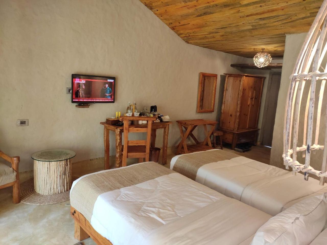 Meghauli Barahi Jungle Lodge מראה חיצוני תמונה