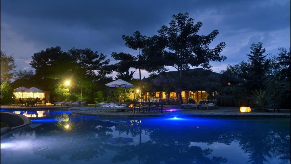 Meghauli Barahi Jungle Lodge מראה חיצוני תמונה