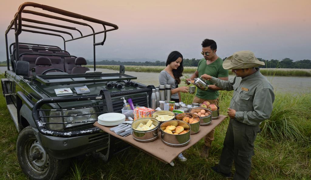 Meghauli Barahi Jungle Lodge מראה חיצוני תמונה