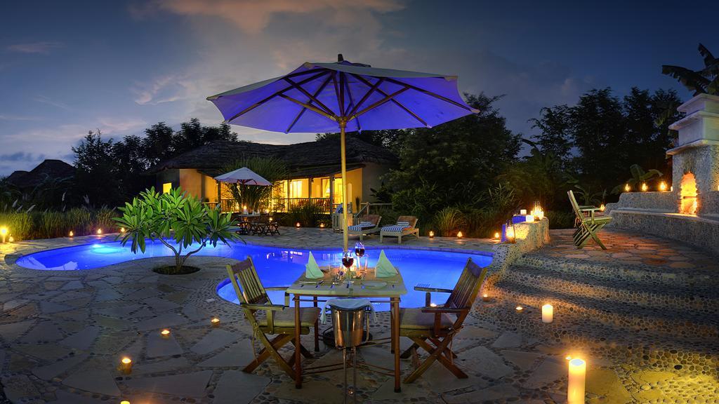 Meghauli Barahi Jungle Lodge מראה חיצוני תמונה