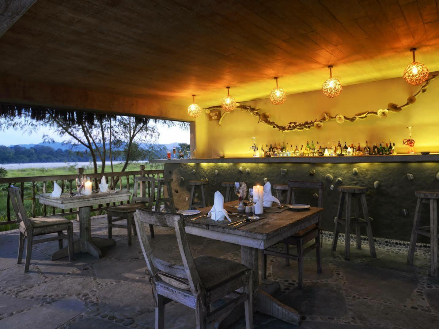 Meghauli Barahi Jungle Lodge מראה חיצוני תמונה